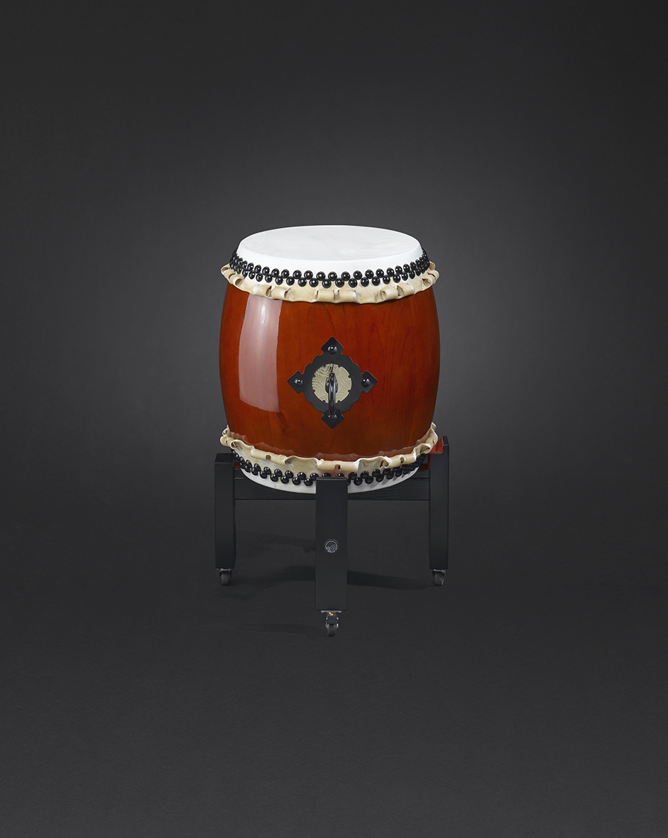 Miya-Daiko small hq Ø33cm (499€) with flat-stand high (170€)