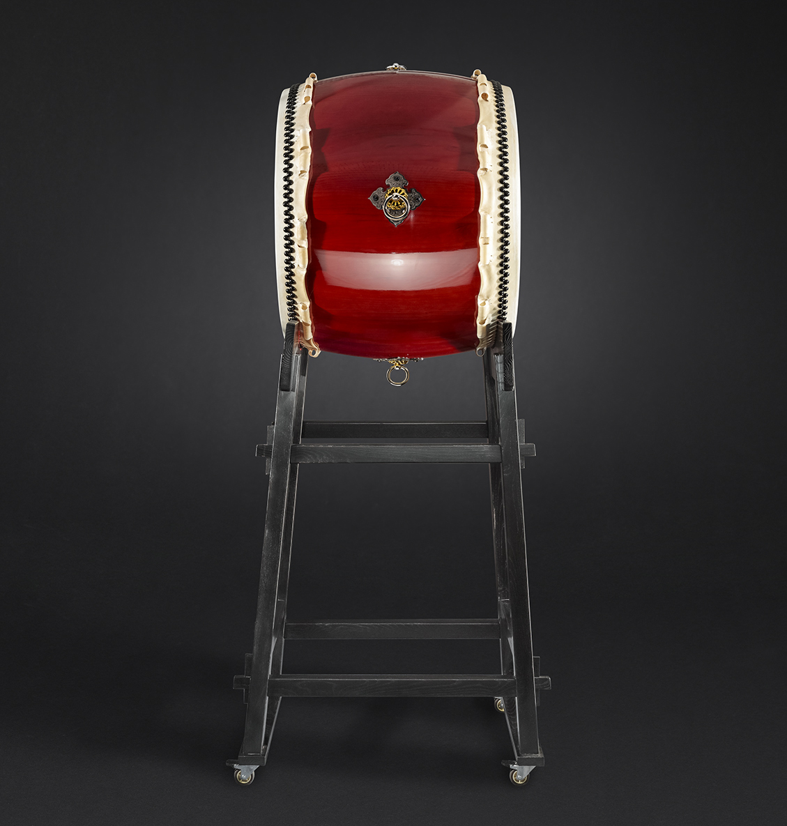 Traditional HIRA-/O-DAIKO stand with wheels for �75cm, �85cm and �90cm  (895�)